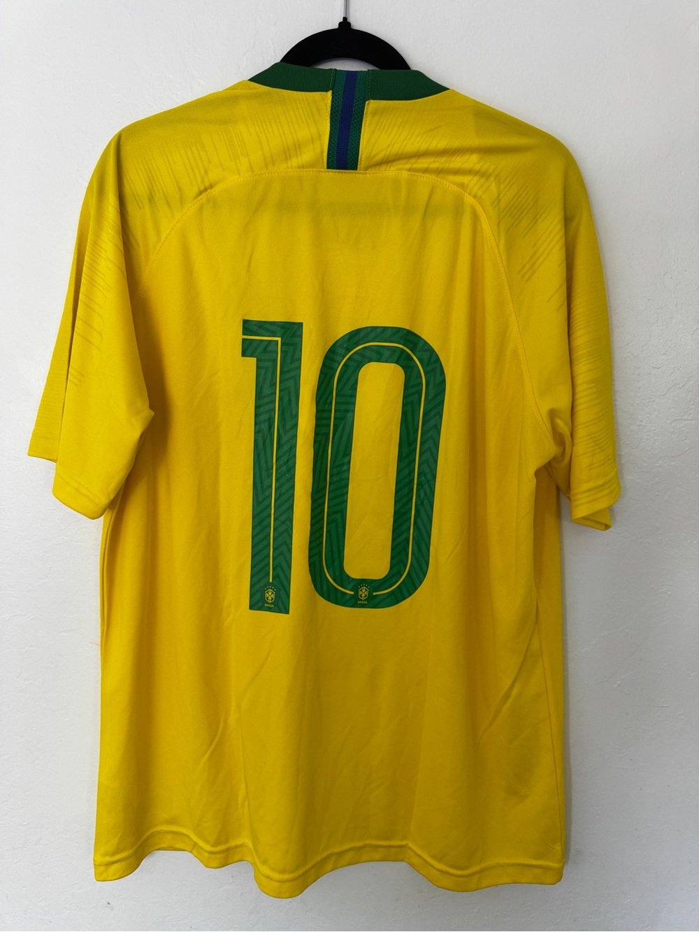 Brazil 2018 Neymar Jr Home jersey size L